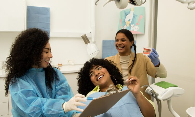 How Porcelain Veneers Help Oral Health